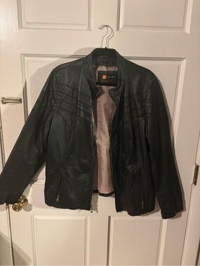 Wilsons Leather Black Women's Leather Jacket with Chevron Stitch Detailing